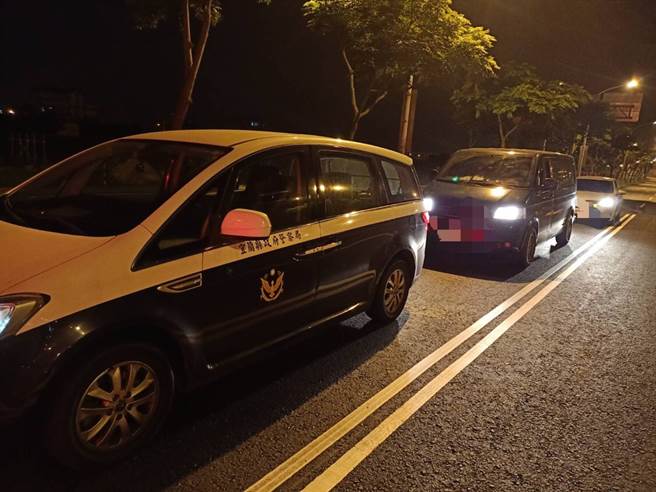 礁溪分局立即指派专车专人，前往花莲协助家属，陪同家属完成所有手续后以警车前导返家。(戴志扬翻摄)