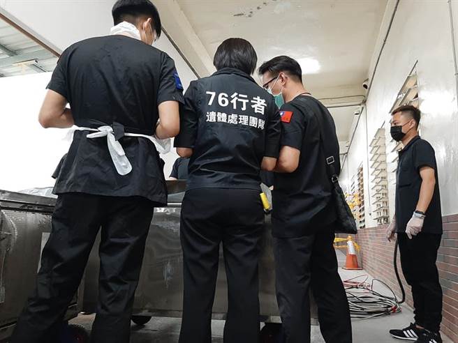 最小罹难者4岁陈姓女童的遗体，在修復团队漏夜赶工下在儿童节修復完成，可以跟家人回家了。（照片来源：王薇君脸书）