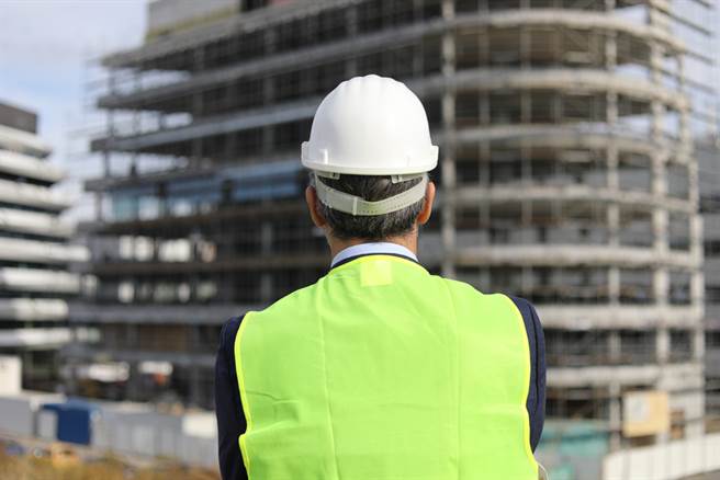 太鲁阁号撞上停在边坡的工程车，酿成50死的严重意外，让工程安全成为热门讨论话题，一名女职安就分享实况，大嘆台湾的产业工安观念不愿改变。(达志影像/示意图非当事人)