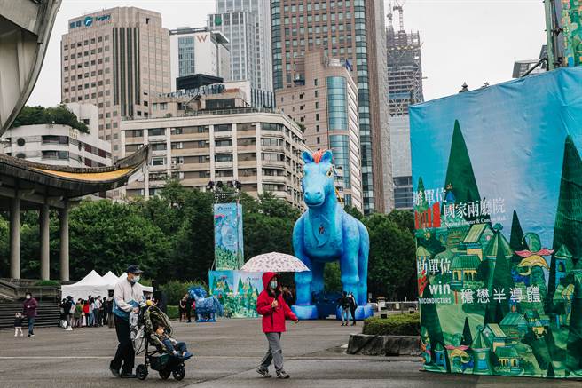 受東北季風影響，今天清晨最低溫在新北12.3度，強度直逼大陸冷氣團，一直冷到明天清晨。(天氣示意圖 資料照/郭吉銓攝)