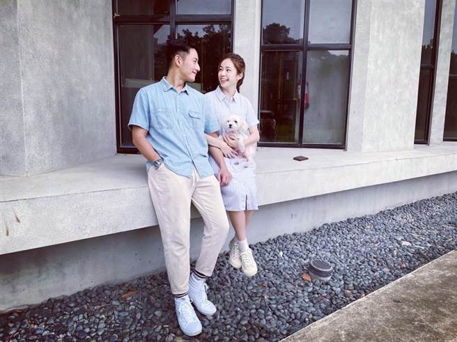 周孝安、陈天仁爆双喜临门，女方肚皮有喜。（图／IG@周孝安）