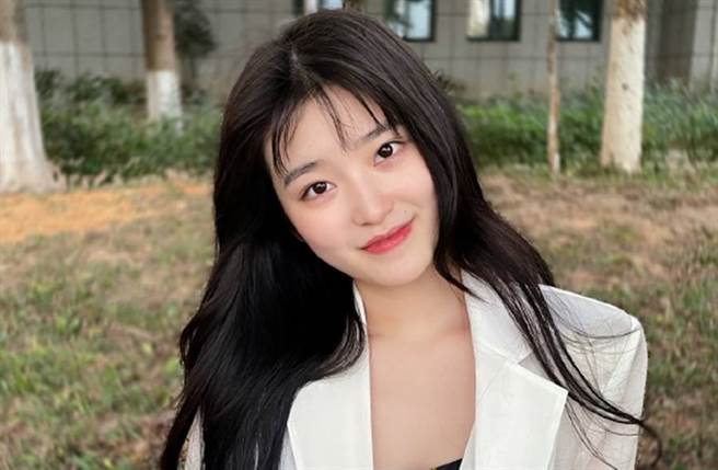 柴蔚被誉为小林青霞。(图／翻摄自微博)