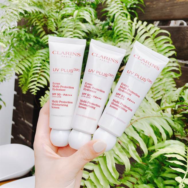 5P防御UV水凝乳质地轻透、无油，拥有防汗效果，适合夏季使用。（邱映慈摄）