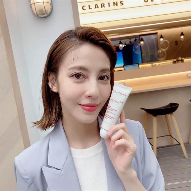 透明款适合有化妆习惯的人使用，不影响后续粉底顏色。（邱映慈摄）