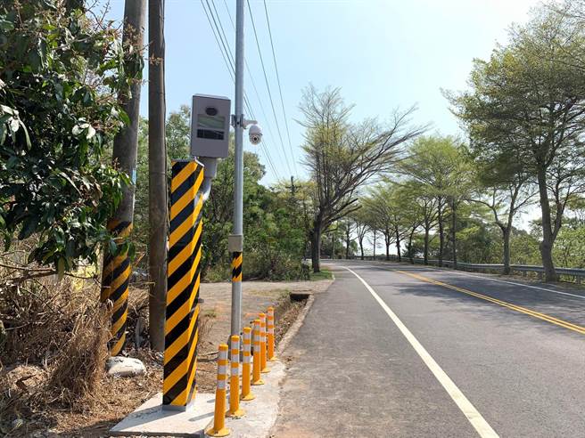 彰化139线大彰路去年已安装2支固定测速杆，今年再加装第3支，速限40公里，警方盼以密集式取缔，降低超速违规与车祸事故发生率。（彰化县警察局提供／谢琼云彰化传真）