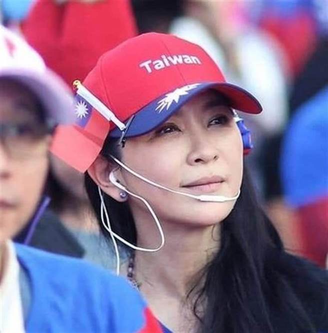 看到卫福部设太鲁阁募款帐户 女星忍不住脱口一句。(图/翻摄自 张倩 脸书)