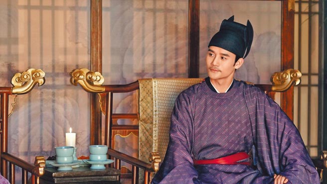 王凯在《孤城闭》饰演宋仁宗。（中视提供）