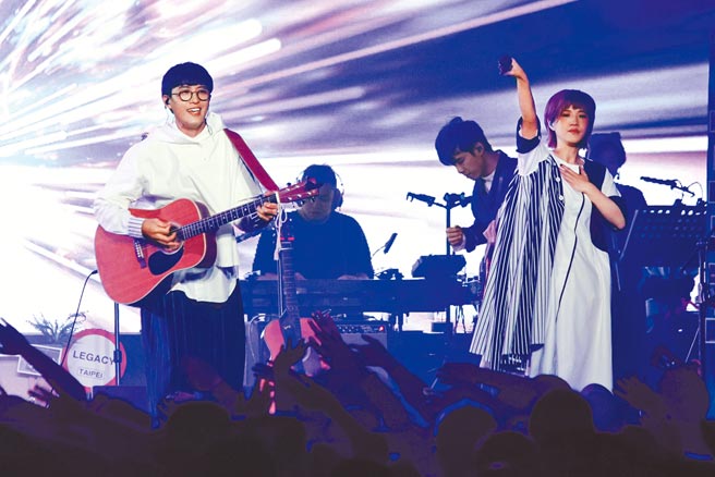 棉花糖休团8年昨復出开唱。（吴松翰摄）
