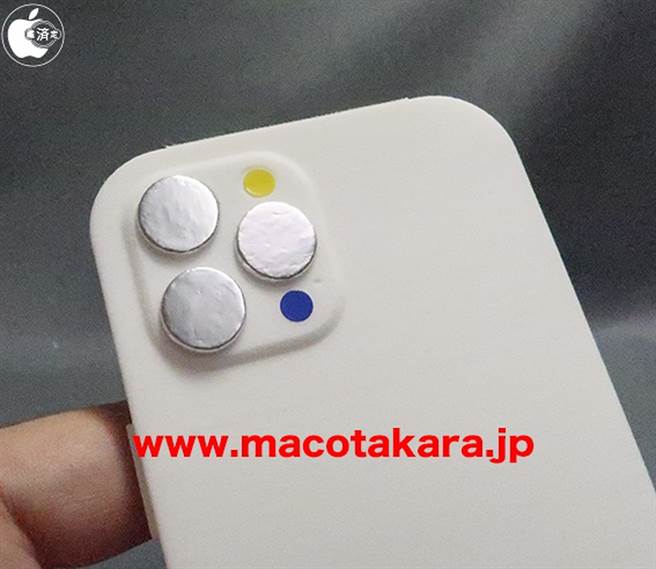 《Mac Otakara》网站曝光的iPhone 13机身模型(2)。（摘自《Mac Otakara》）
