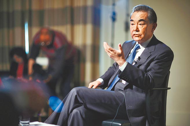 新華社報導，王毅在談到中美關係時表示，「中方不認可世界上還有高人一等的國家」。（新華社）