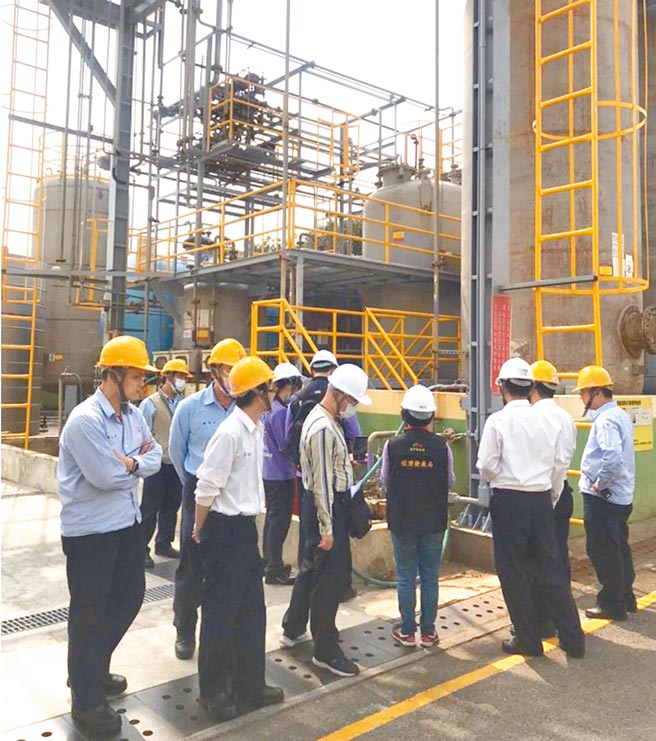 杜絕潛在風險，台中市經發局等單位，聯合展開稽查工廠危險物品。（台中市政府提供／陳世宗台中傳真）