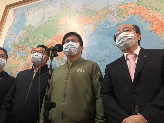 立法院交通委员会今日安排交通部与台铁局进行太鲁阁号事故专题报告。(陈佑诚摄)