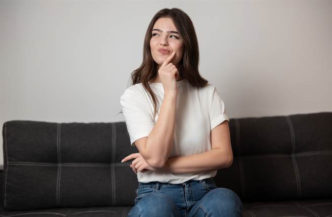 雙子座、雙魚座及射手座就是喜歡得不到的，若是想成功收服他們的心，別忘記偷偷學一些小心機，才能拿捏他們的心理。（圖／Shutterstock）