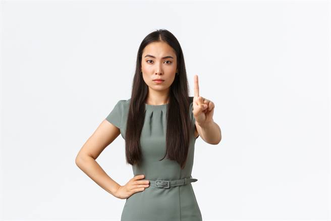 白羊座、水瓶座、巨蟹座、金牛座吵架时嘴最毒。（示意图／shutterstock）