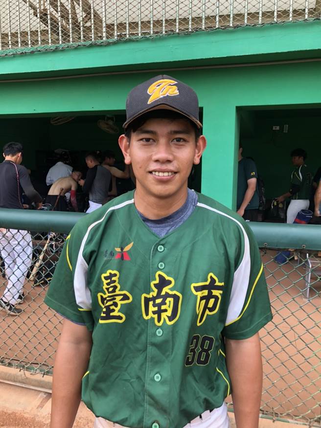 台南市队第三棒蓝淯胜达成完全打击，是个人、队史首次。（中华棒协提供）