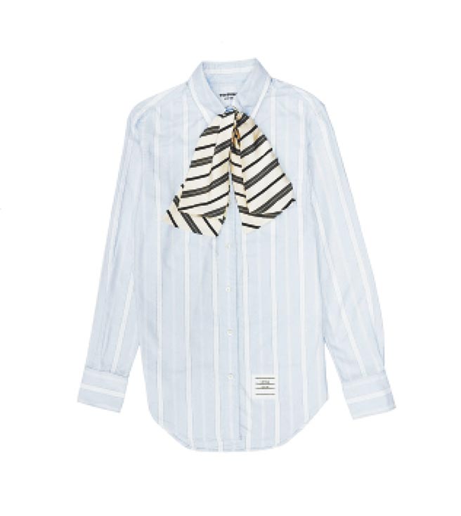 微风广场独家THOM BROWNE蓝白条纹附领巾牛津衬衫，价格店洽。（微风提供）