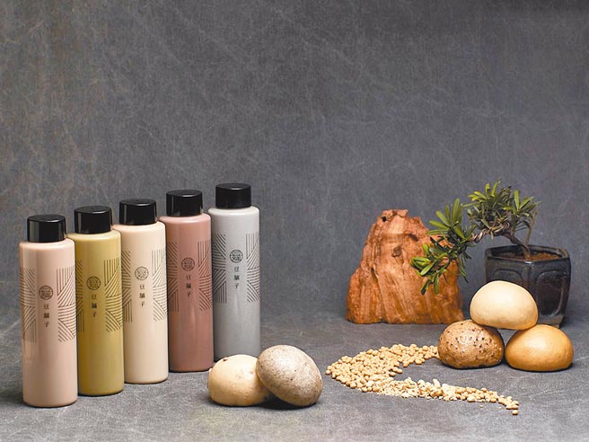 「豆舖子」除了贩售豆乳外，亦有馒头产品。（豆舖子提供）