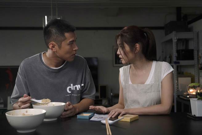 陈家乐、卫诗雅演出《不日成婚》。（华映提供）