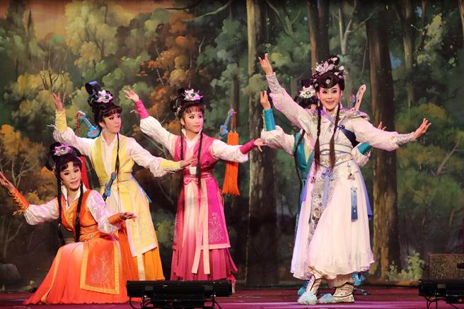 明華園總團青年軍挑大樑的青春劇作《流星》，將於4月17、18日於新營文化中心演藝廳登場。（台南市文化局提供／劉秀芬台南傳真）