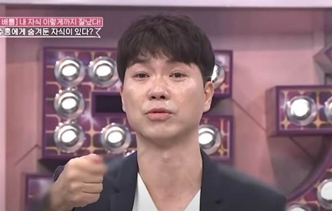 朴修弘在事情爆發前2天，曾在節目中異常哭泣。（圖／YT@MBN Entertainment）
