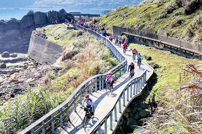 山海恋单更推出只要于旅展现场报名2天以上行程，再加送500元优惠券。(新北市观光局提供)