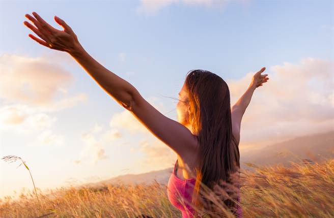 摩羯座、處女座及天蠍座面對困難抗壓能力最強，縱使跌入谷底，亦能在逆境中找到出路東山再起。（圖／Shutterstock）