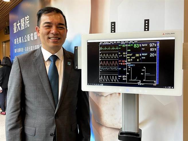 友達、凌華合作導入台大醫院20台防疫公衛電腦。圖中為友達總經理柯富仁。（圖／袁顥庭）