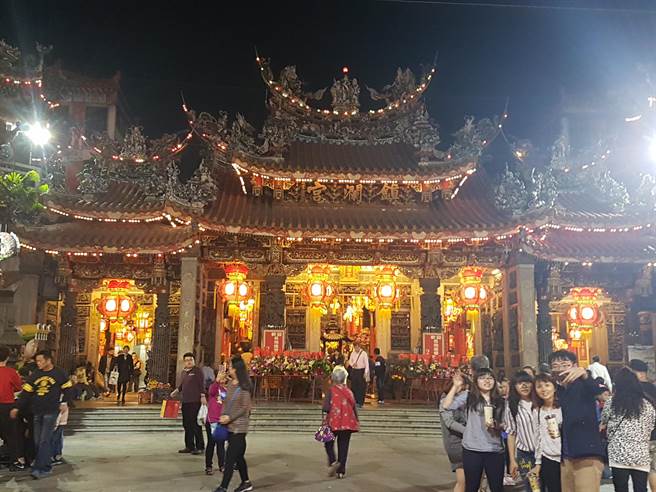 大甲镇澜宫妈祖遶境进香活动，预计将于4月9日深夜11时起驾、18日回銮。（张妍溱摄）