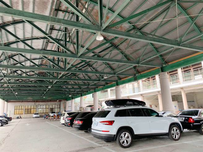 鼓山鱼市场目前出租为停车场。（柯宗纬摄）