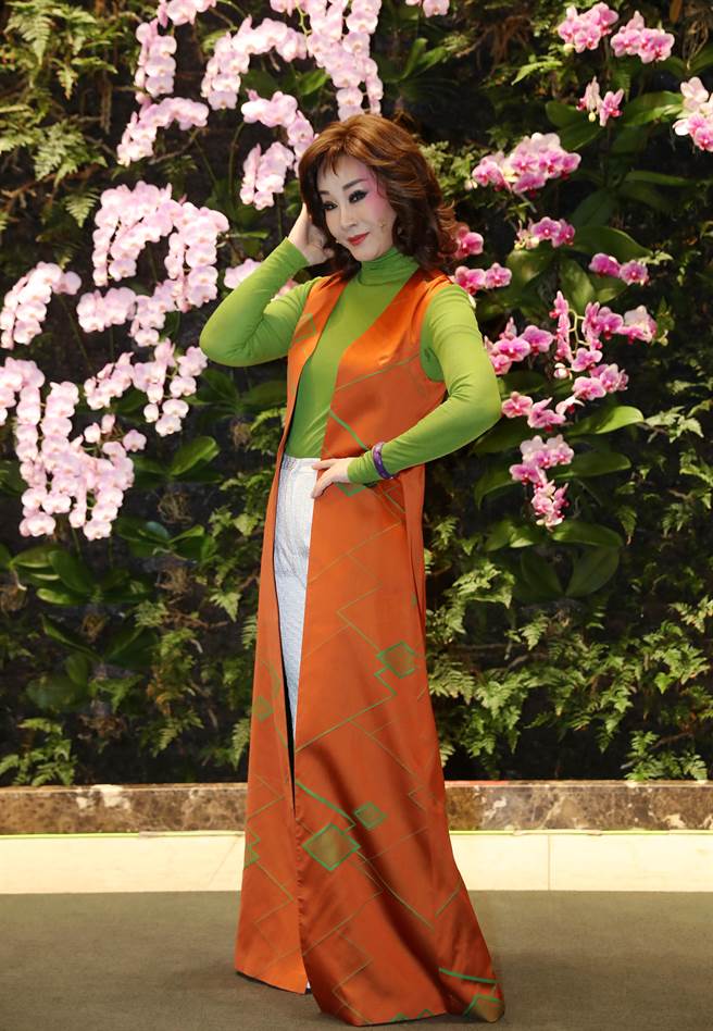 國家文藝獎得主魏海敏將在獨角戲《千年舞臺，我卻沒怎麼活過》搬演自己的故事，梳理生命歷程。（劉宗龍攝）