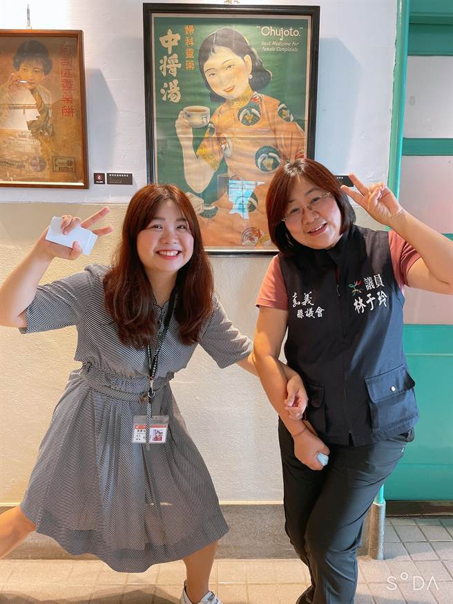 国家广播文物馆与中正大学重构大学路计画团队合作办特展「记『疫』记『忆』」，带领参观民眾走入时光隧道。（国家广播文物馆提供∕吕妍庭嘉义传真）