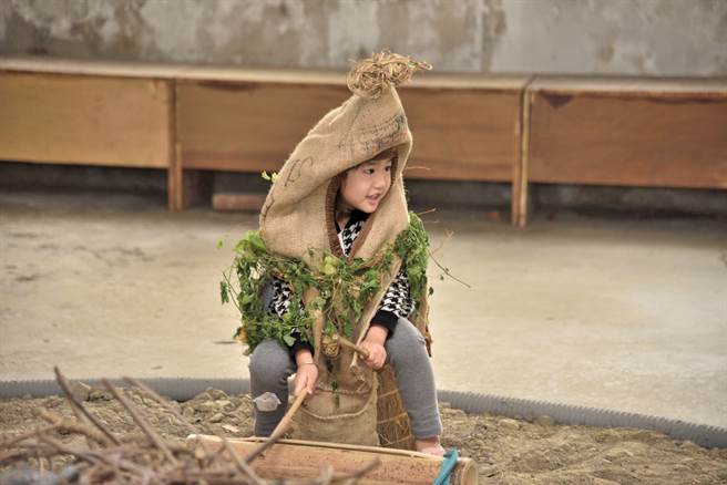 嘉义县社区规画师团队与溪口乡在地社区共同推动的微型创生行动「溪计画2.0」，带着农村孩子透过春夏秋冬四季的土地课程，真正认识农村。（嘉义县政府提供／吕妍庭嘉义传真）