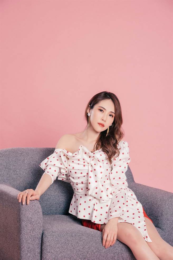 吳申梅即將推出新專輯。（音圓唱片提供）