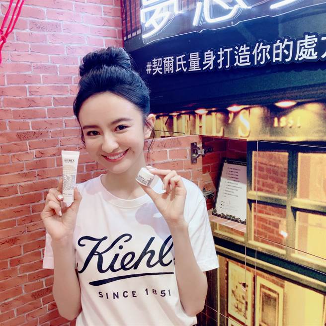 消费者于活动期间留下「梦想产品清单」，即可获得明星产品旅行组，更有机会获得整组梦想清单的产品！（邱映慈摄）