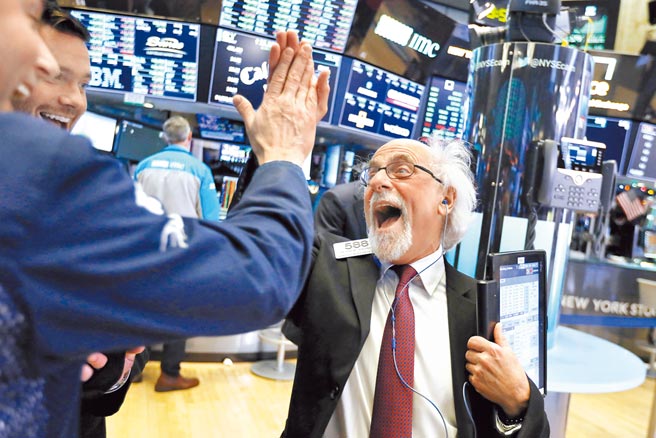 联代科技盘中股价一度飙涨1,050％。图／美联社