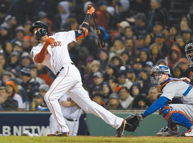 富邦悍將宣布延攬有11年大聯盟經驗，效力過洋基、紅襪的洋炮紐那斯，希望補上爭冠的最後一片拼圖。（美聯社）