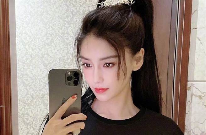 Baby弟弟楊帆被爆也將參加選秀節目出道。(取自Angelababy微博)