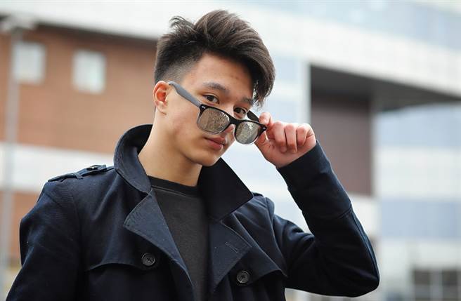 魔羯座、金牛座及白羊座的男生最不懂女人的心思，不仅个性太过古板，思维方式更是单调无趣。（图／Shutterstock）