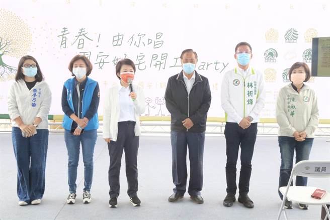 台中市府推动台中共好社宅，其中「西屯区国安1期好宅新建工程」9日开工，民进党市议员陈淑华批市府推动行政效率缓慢。（卢金足摄）