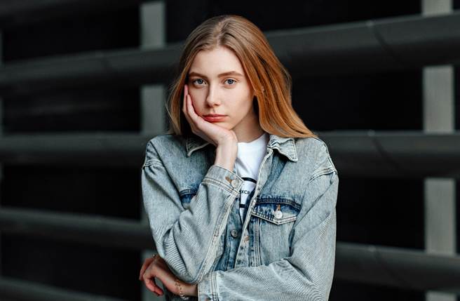 处女、巨蟹以及摩羯女最爱在鸡蛋里挑骨头，难搞程度堪比女王。（图／Shutterstock）