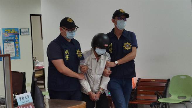 屏东县万丹乡大昌路发生假车祸真掳人案，警方到场询问目击者研判案情不单纯，立即组成专案小组调查，并于案发14小时内宣布侦破。（图／警方提供）