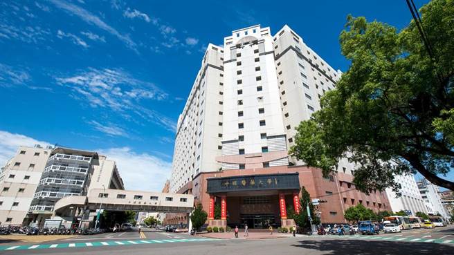 北区除了拥丰富的生活机能，医疗资源也非常充足，图为中国医药大学附设医院。(图/业者提供)