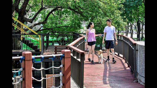 位于台中北区的「依公园」基地邻兴进园道。(图/业者提供)