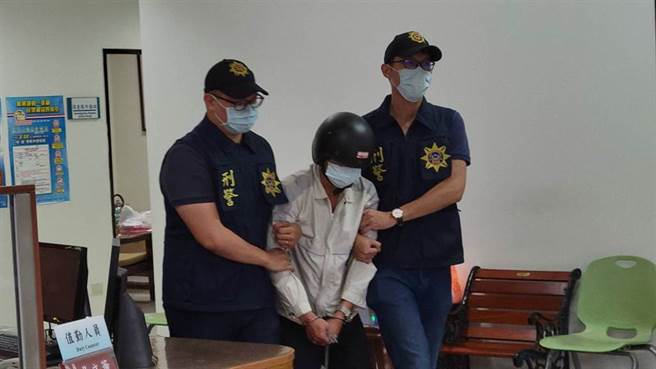 屏东县万丹乡大昌路发生假车祸真掳人案，警方到场询问目击者研判案情不单纯，立即组成专案小组调查，并于案发14小时内宣布侦破。（图／警方提供）