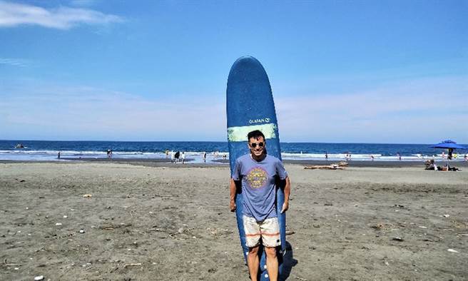 岑永康热爱水上活动，衝浪、深潜样样来。(图/岑永康、康健杂志提供）