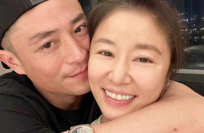 霍建华、林心如结婚5年，感情甜蜜。（图／翻摄自Ruby林心如脸书）