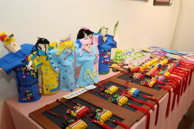 嘉义县中埔乡公所今10日在嘉槟文化馆举办国中小学第5届「艺起童乐」学生艺文联展。（嘉义县政提供∕吕妍庭嘉义传真）
