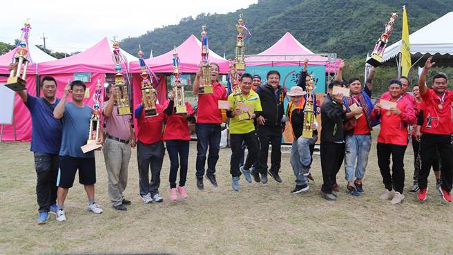 全国原住民传统射箭比赛，今天在台东县卑南乡东兴社区文化广场登场。（民眾提供／庄哲权台东传真）