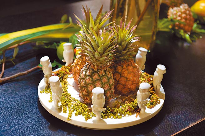 八方新气「禁止入内」外圈有8只猫头鹰一起把关甜蜜的果实，售价2万8860元。（八方新气提供）