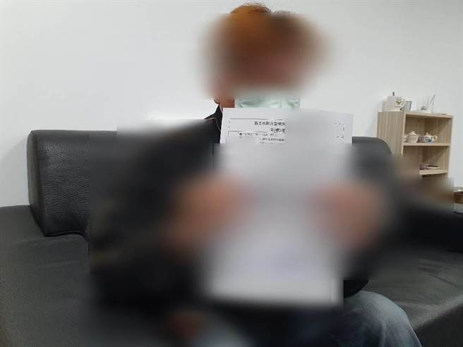 张姓公务员提告指控，林女在Line中称他为小男友，因要争取代言、被变态跟踪等理由，害他在「爱丝蜜」直播平台抖内超过30万元。（叶书宏摄）